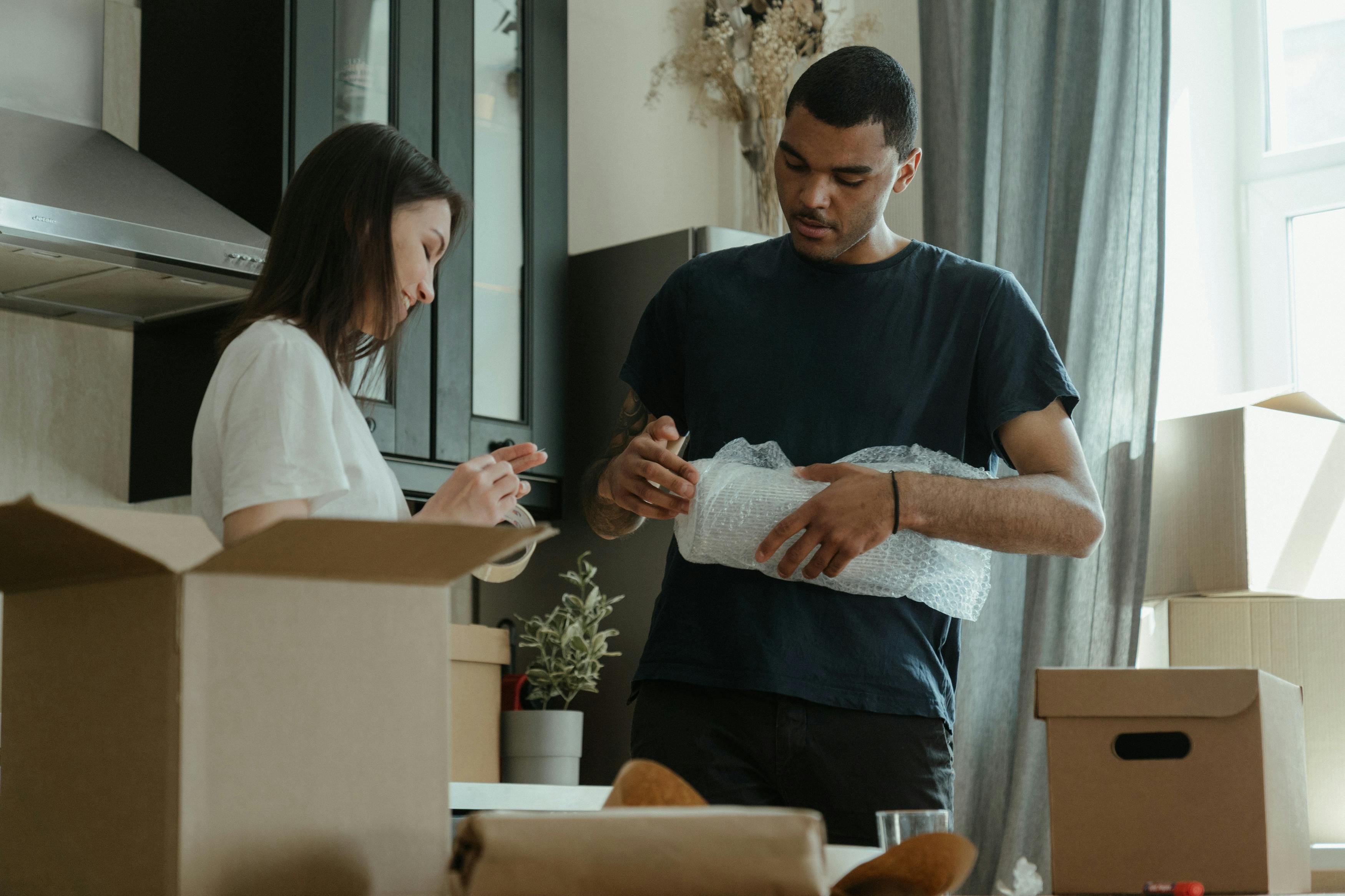 Application of Stretch Film in Packaging and Transportation
