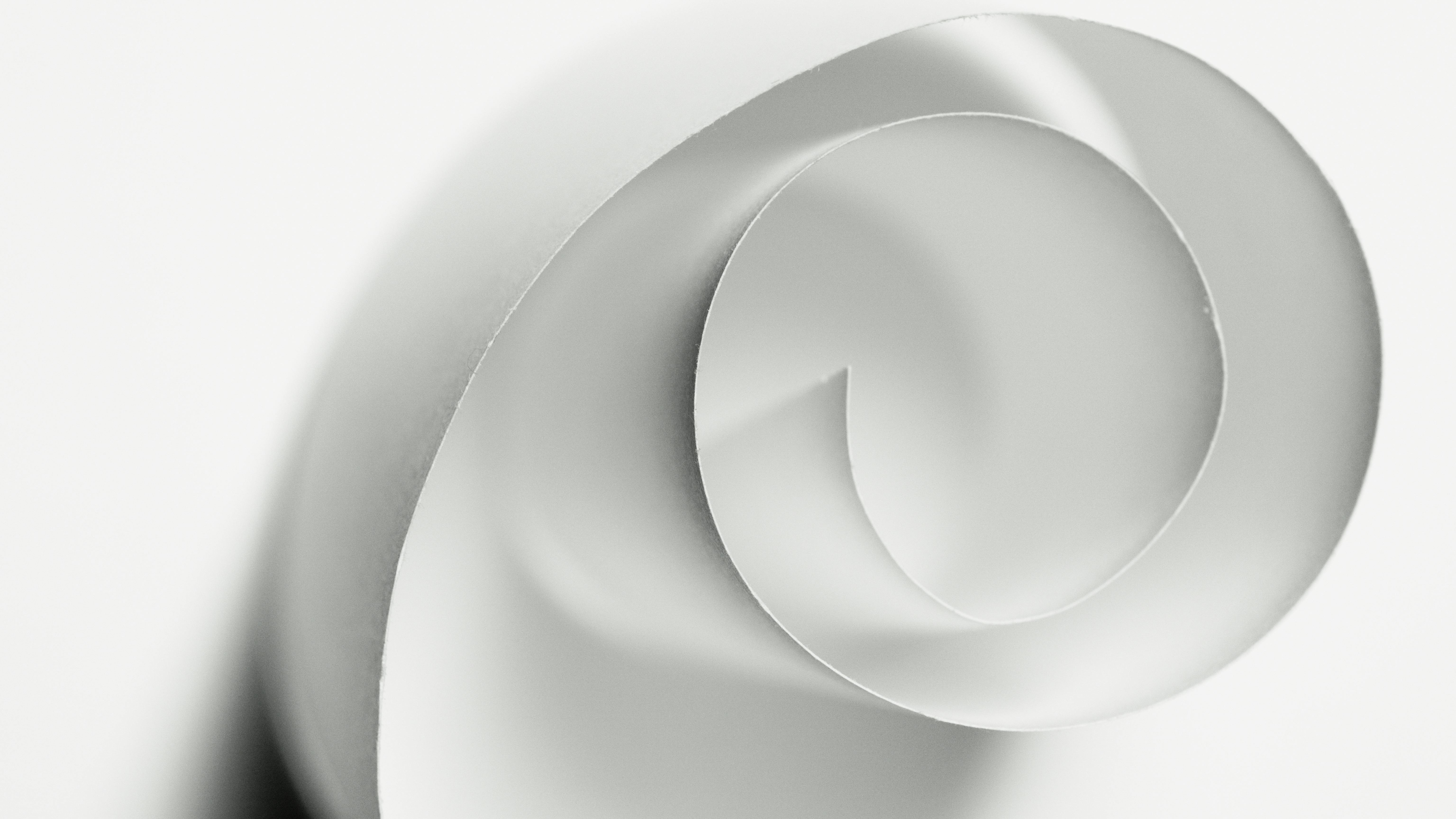 Application of 3-Layer Stretch Film Manufacturing Machine in Paper Roll Packaging